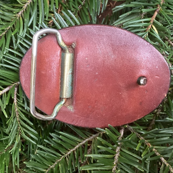 Vintage Leather Embossed Flowing Mane/Forelock Stallion Horse Belt Buckle - Picture 9 of 9